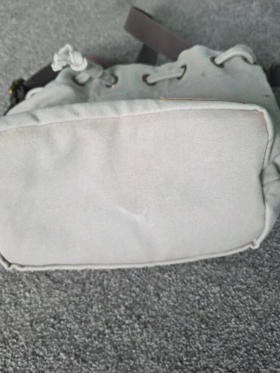 FEED Crossbody Bucket Bag - Picture 3 of 9